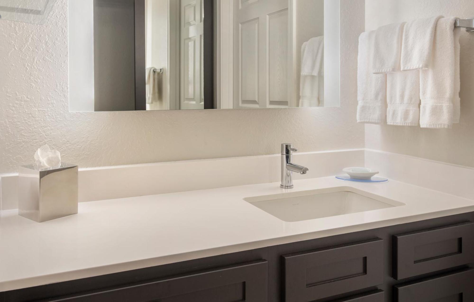 Residence Inn Hartford Манчестер Экстерьер фото